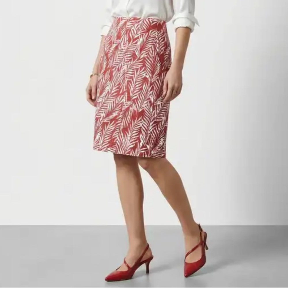 *NWT* ANN TAYLOR FACTORY Wine Red Palm Leaf Pencil Skirt